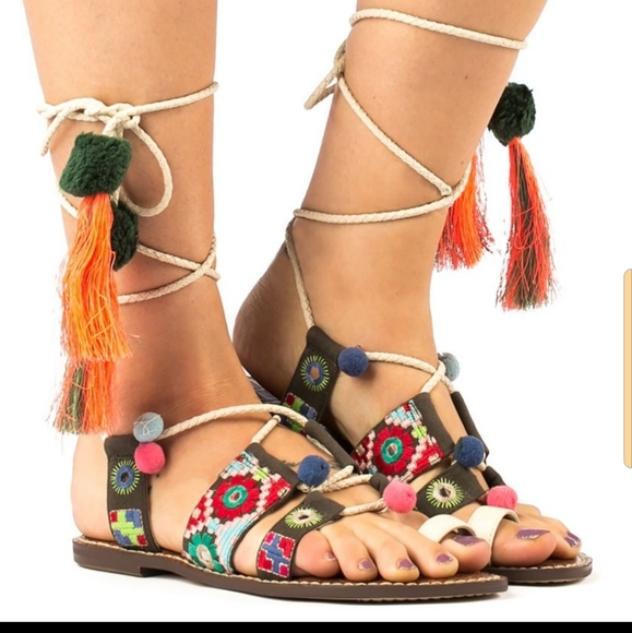 Sam Edelman Gretchen mixed color Gladiator Tassel Ethnic Sandals Size 8.5 - Picture 1 of 7